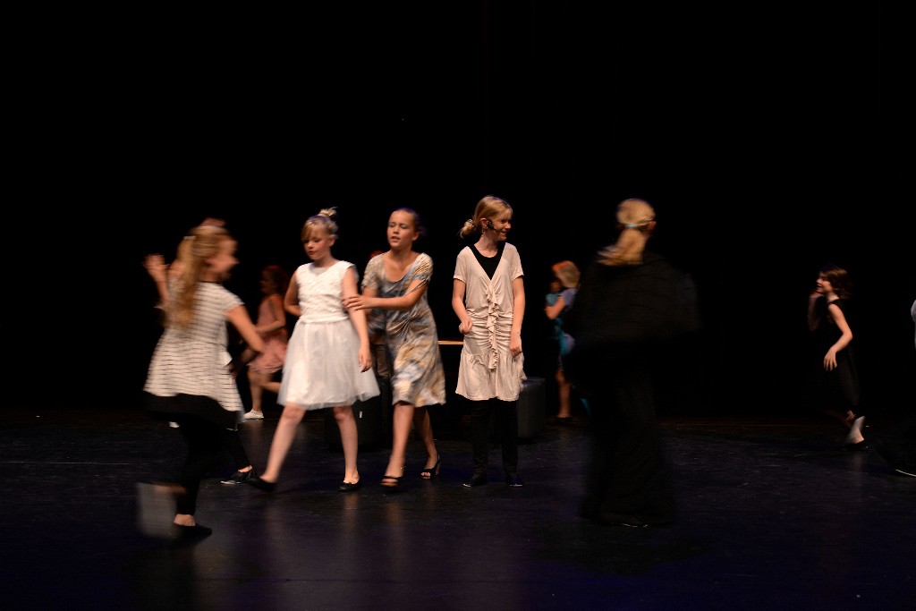 ../Images/Musical Nanny de Vries 210.jpg